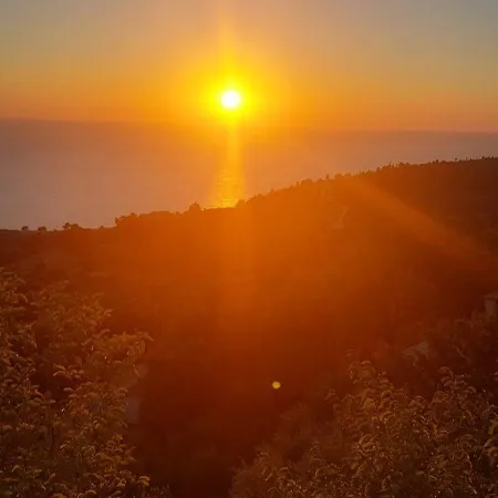 Sunset Bella Vista Апартаменты Атанион
