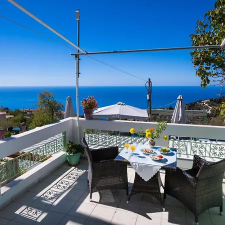 Sunset Bella Vista 公寓 *