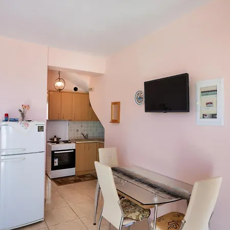 Sunset Bella Vista 公寓 *